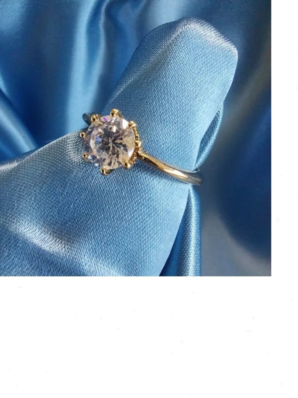 Avon Solitaire Ring Set With Jacket New Elegant Gold Tone Cubic Zirconia Size 7